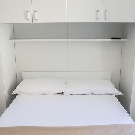 Sunrise Guest House 가에타 외부 사진